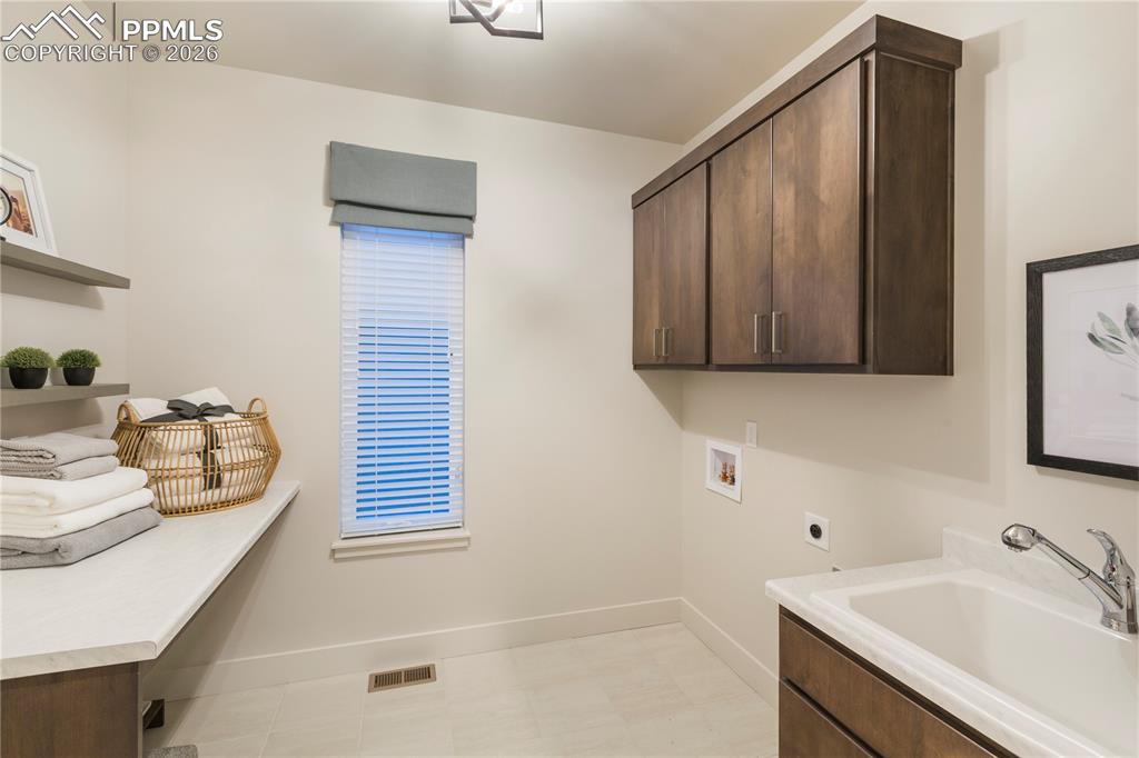 Image 27 of 44: No Description Available