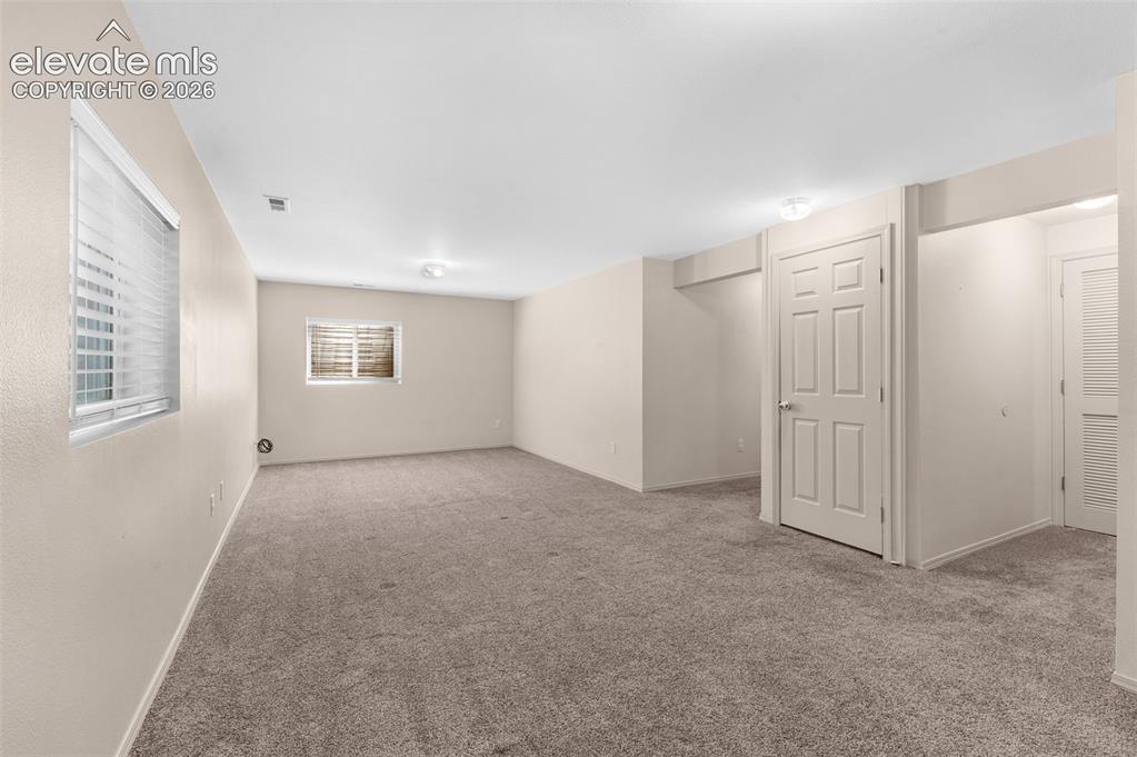 Image 28 of 39: Family Room