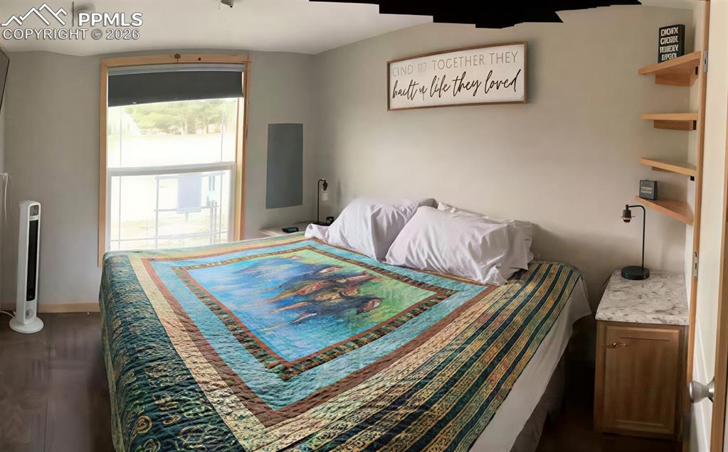 Image 11 of 50: Big bedroom