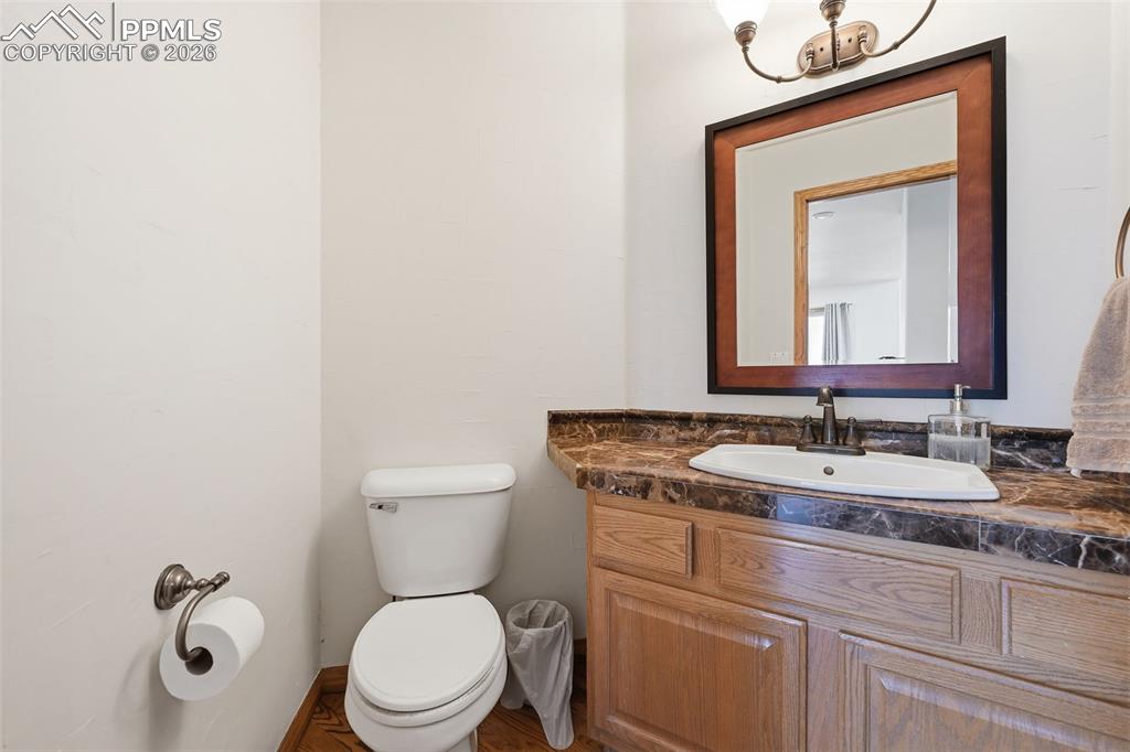 Image 29 of 50: Bathroom