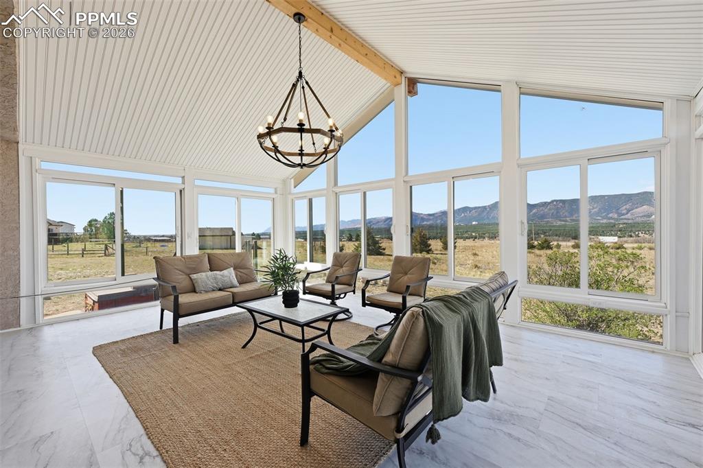 Image 32 of 50: Sun Room