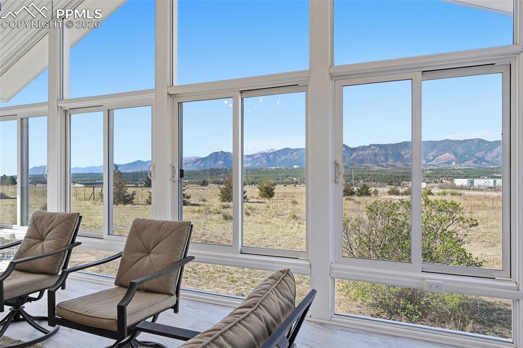 Image 33 of 50: Breathtaking...