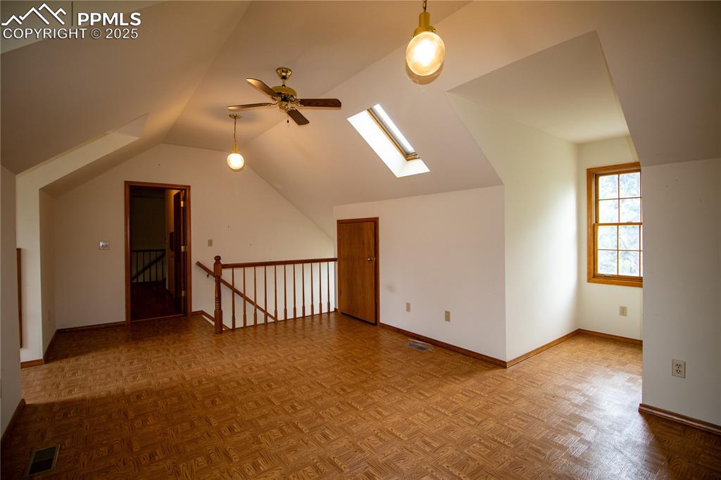 Image 26 of 34: Bonus Room