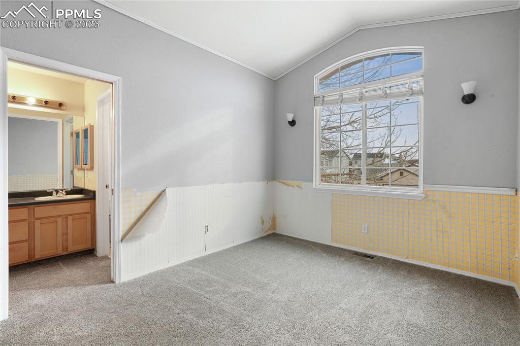 Listing 4574178, Image 34 of 50
