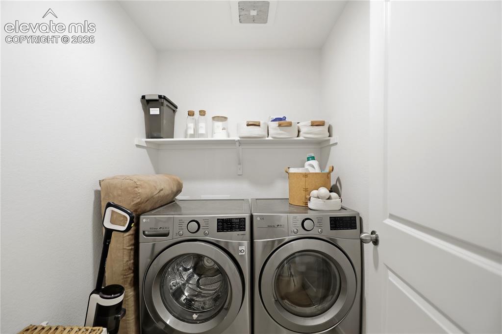 Image 19 of 45: Laundry