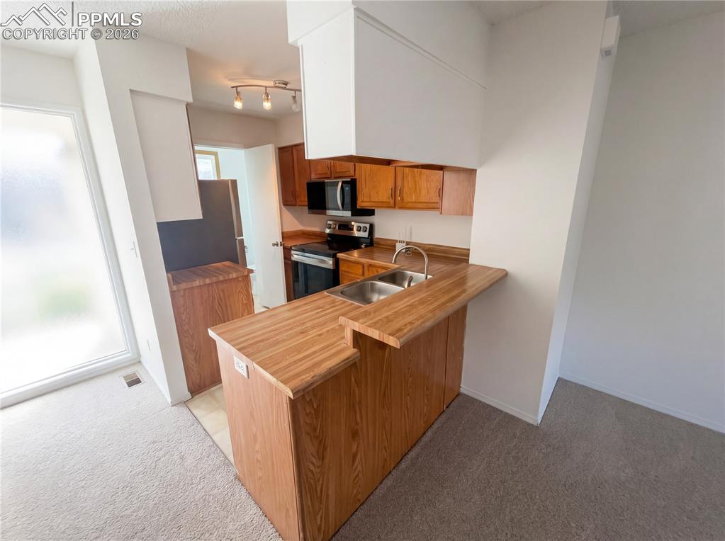 Image 6 of 24: No Description Available