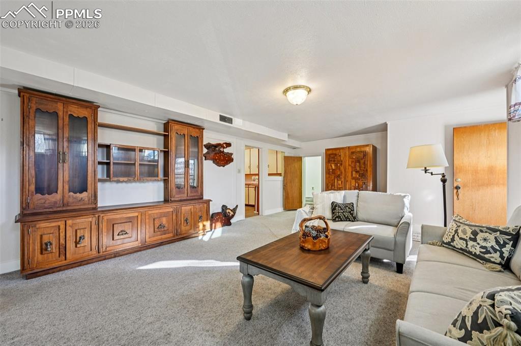 Image 10 of 50: Living Room