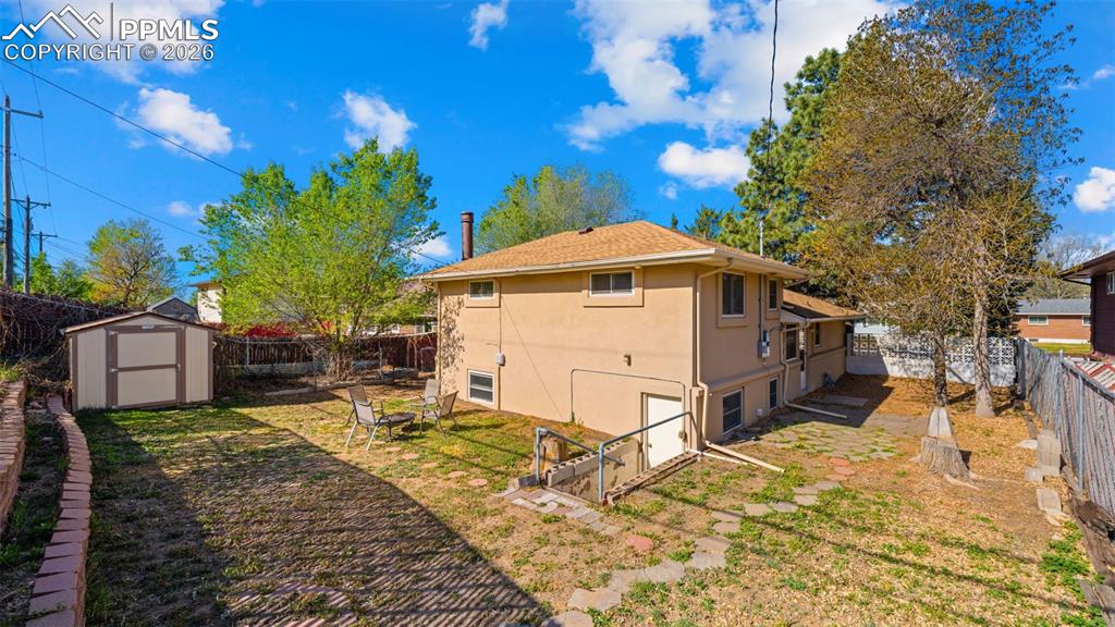 Image 24 of 34: Back of Structure