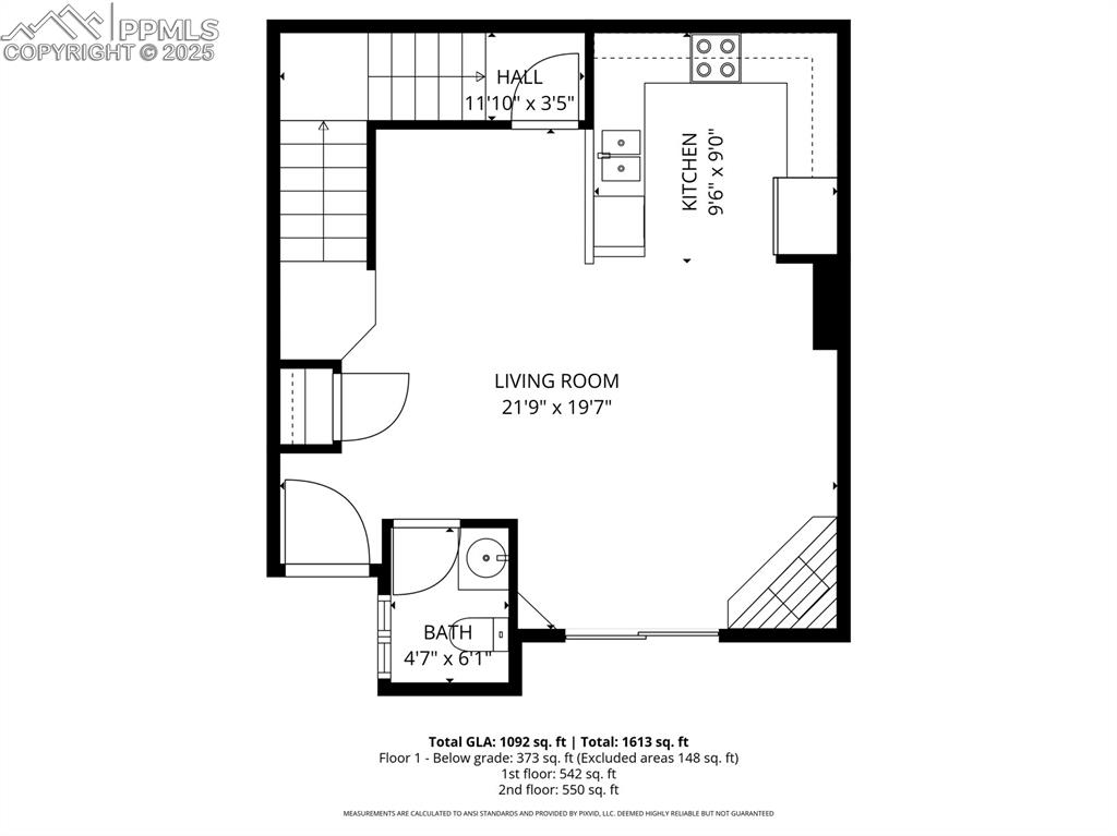 Image 29 of 31: View of floor plan / room layout