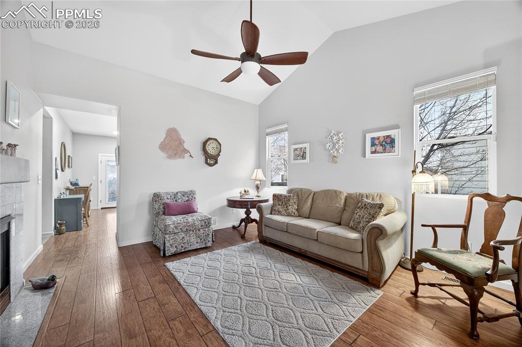 Image 14 of 43: Living Room