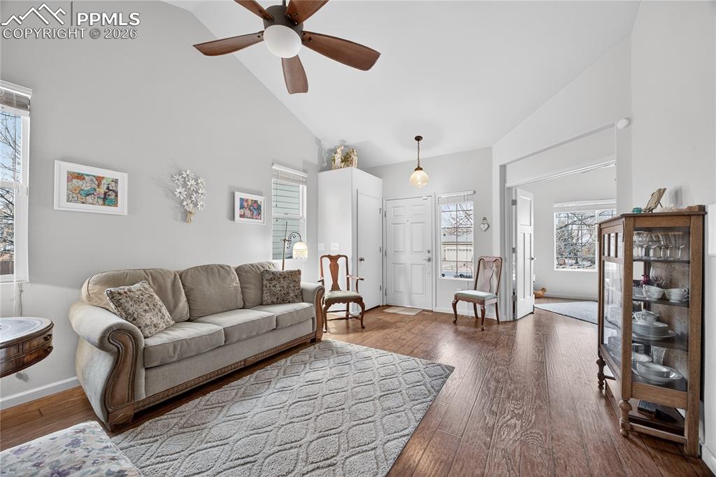 Image 22 of 43: Living Room