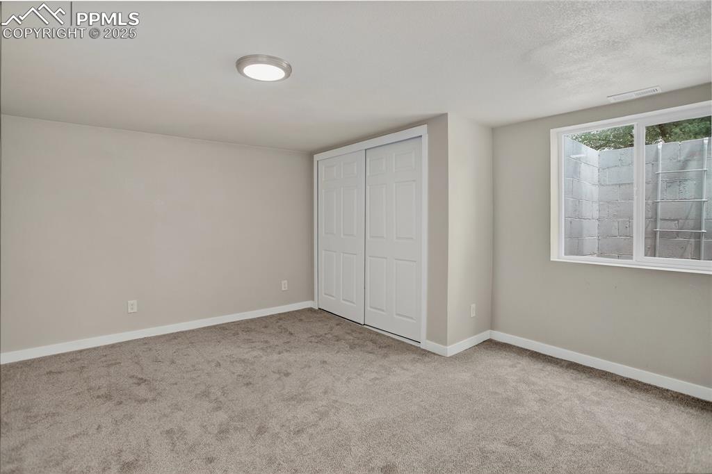 Image 15 of 21: 4th bedroom
