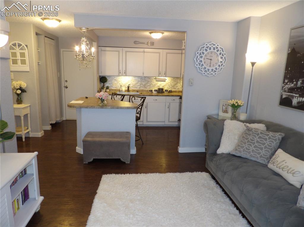 Image 3 of 17: Living Room