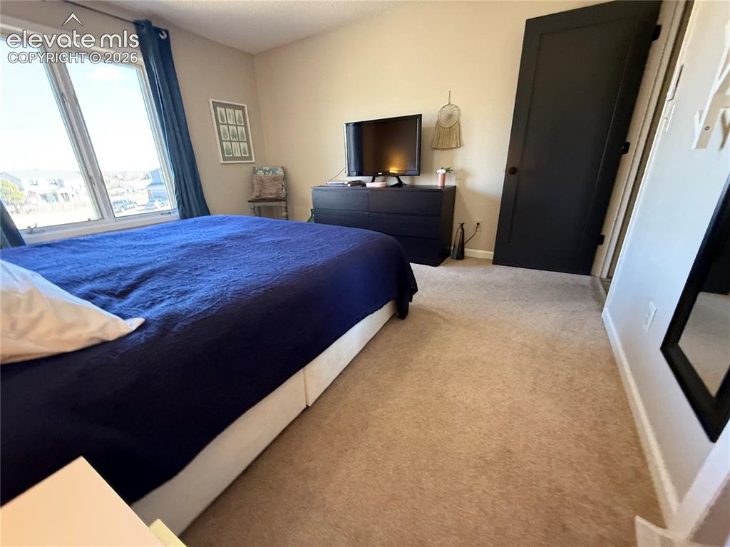 Image 16 of 35: Bedroom