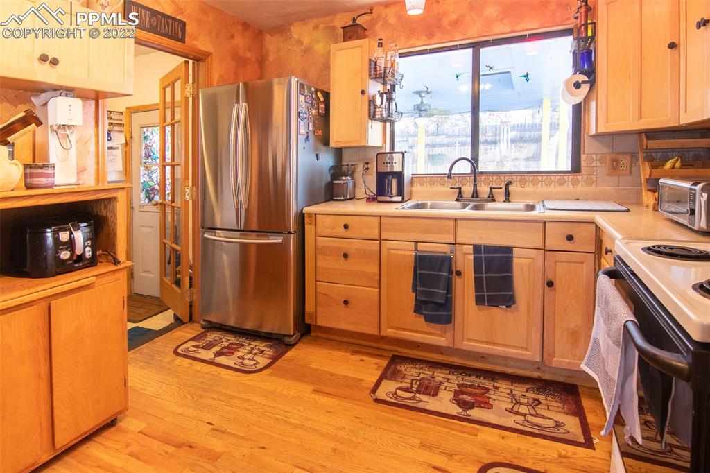 Listing 4582875, Image 11 of 24