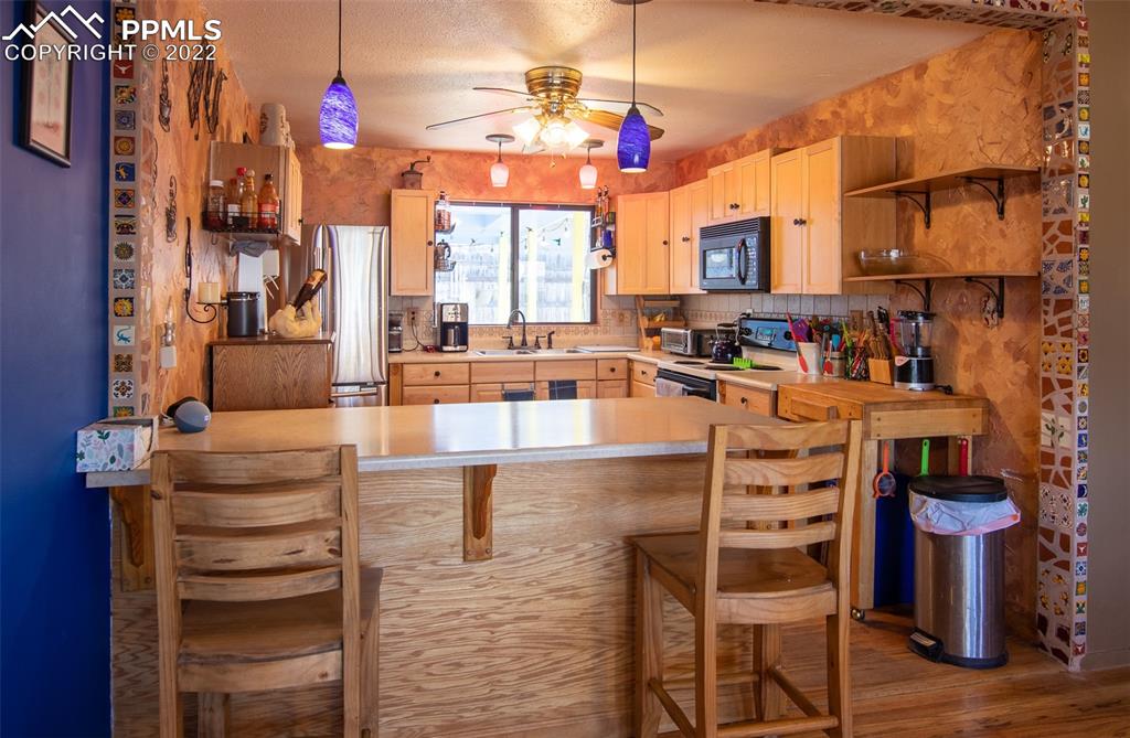 Listing 4582875, Image 9 of 24