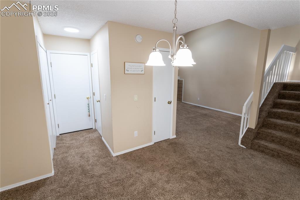 Image 13 of 47: Dining Area
