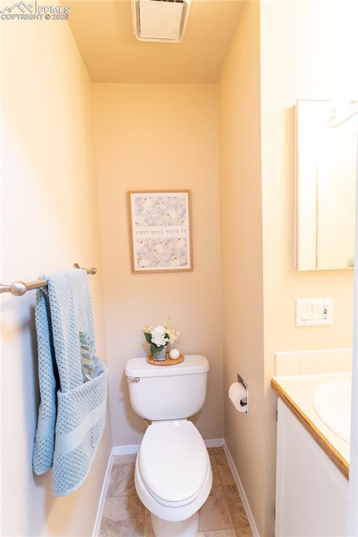 Image 14 of 47: Bathroom
