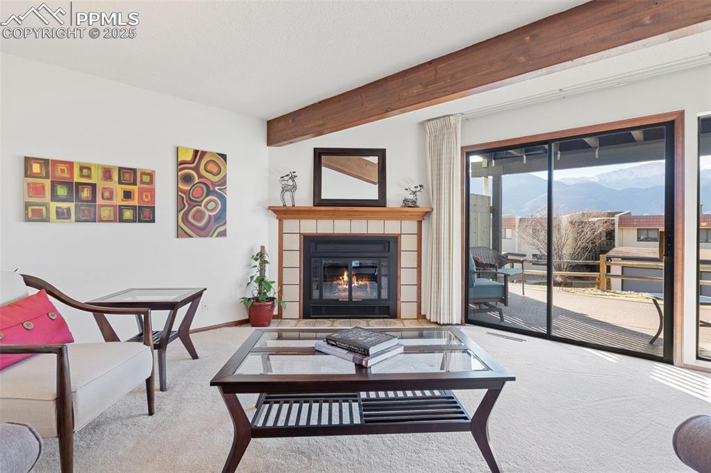 Image 6 of 28: The living room