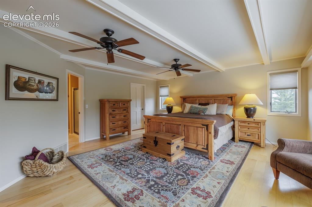 Image 19 of 50: Primary Suite