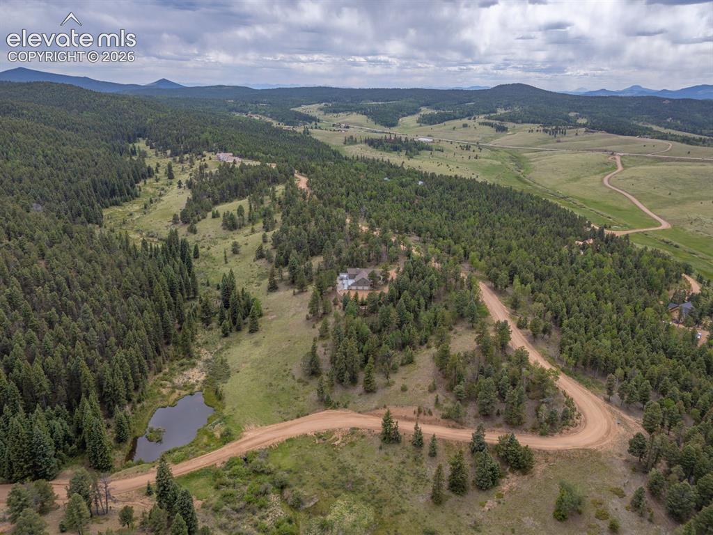 Image 47 of 50: Great Location, just 2.5 miles from Divide, 9.4 miles to Woodland Park, and