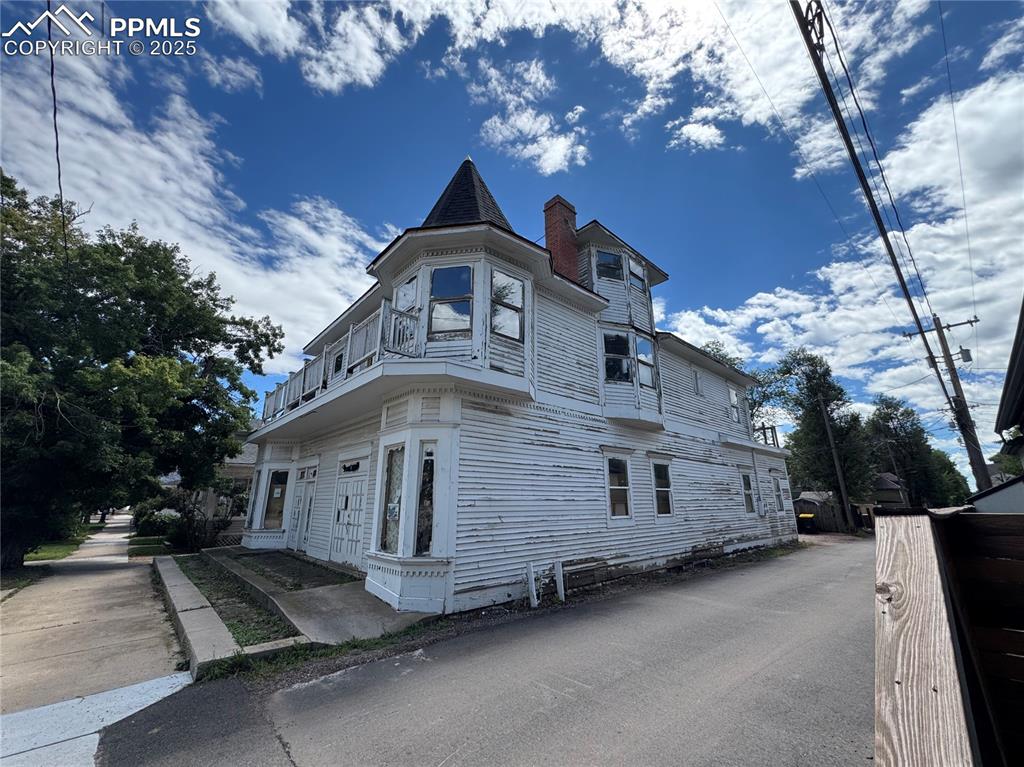 Photo 6