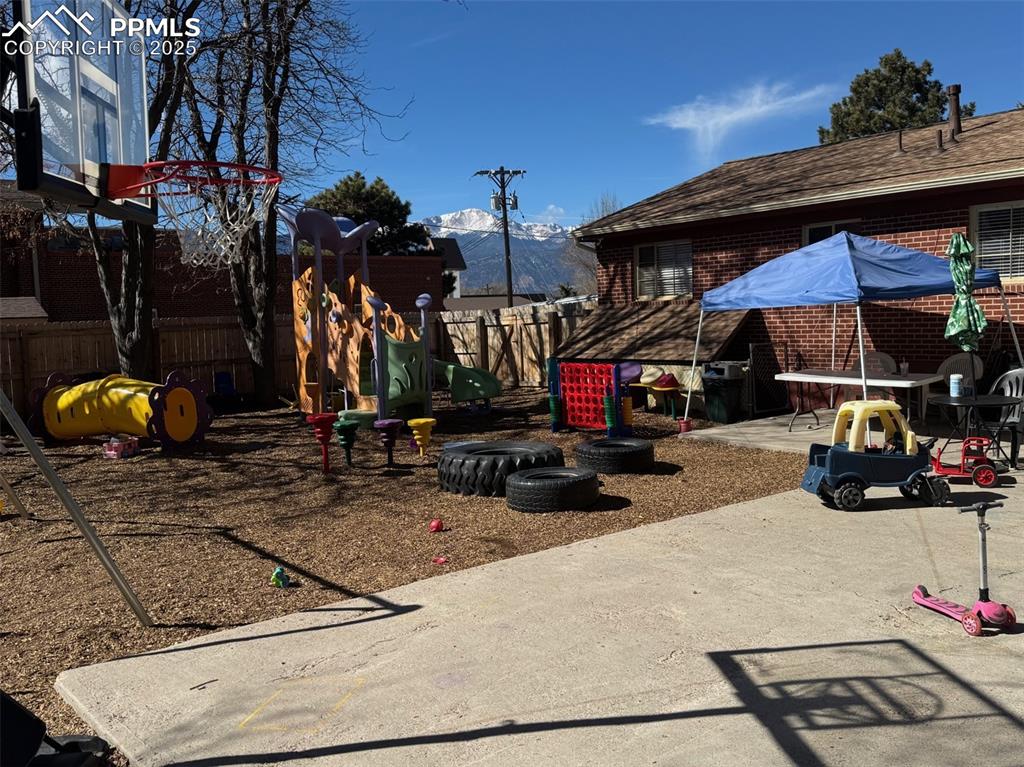 Image 31 of 33: Backyard Play area