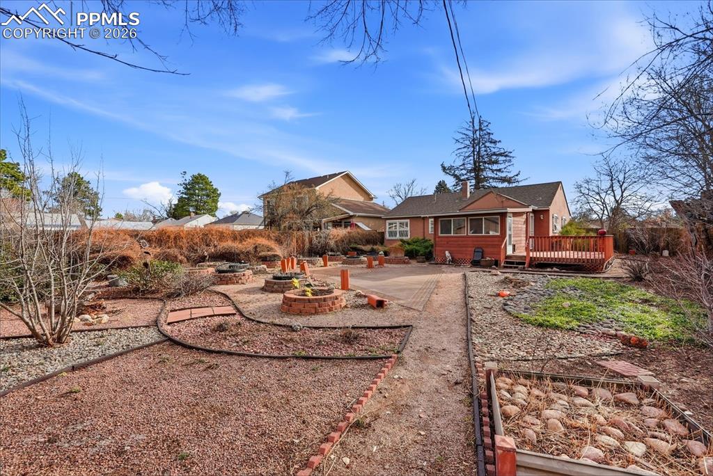 Image 34 of 50: Back of Structure