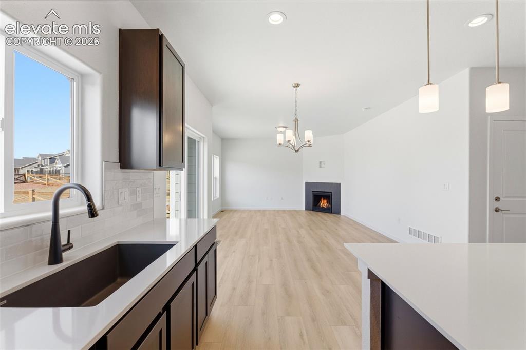 Image 15 of 48: Kitchen