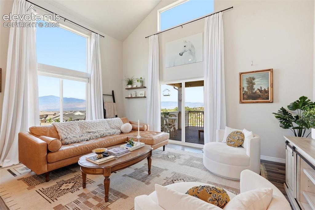 Image 15 of 49: Living Room