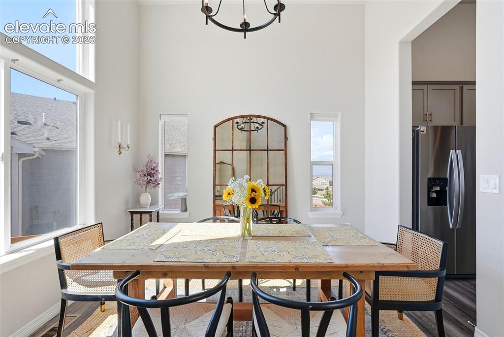 Image 7 of 49: Dining Room