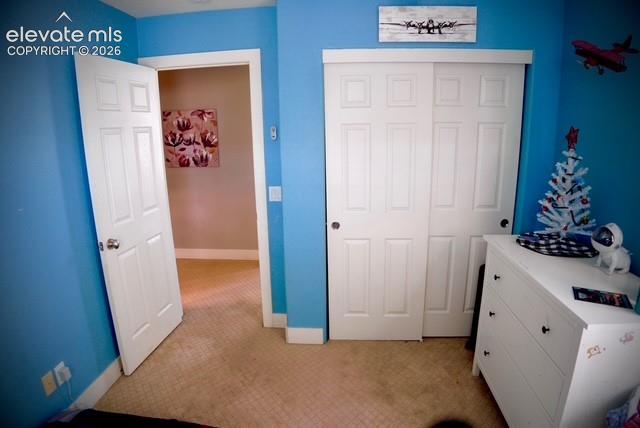 Image 11 of 17: Bedroom