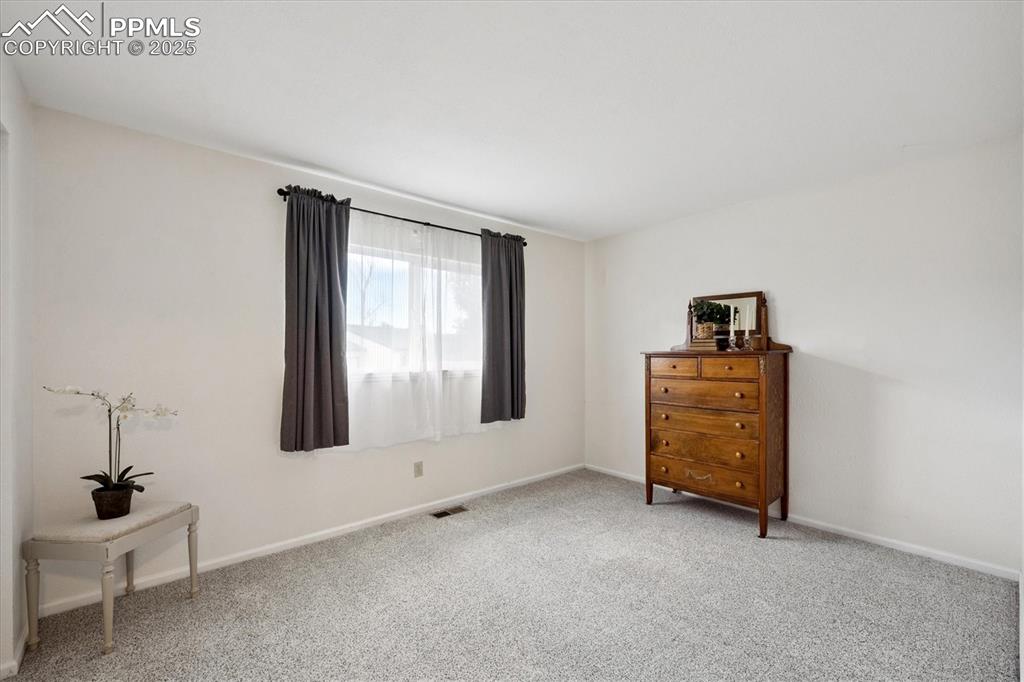 Image 11 of 29: Bedroom