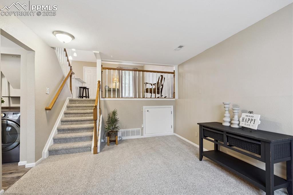 Image 15 of 29: Sitting Room