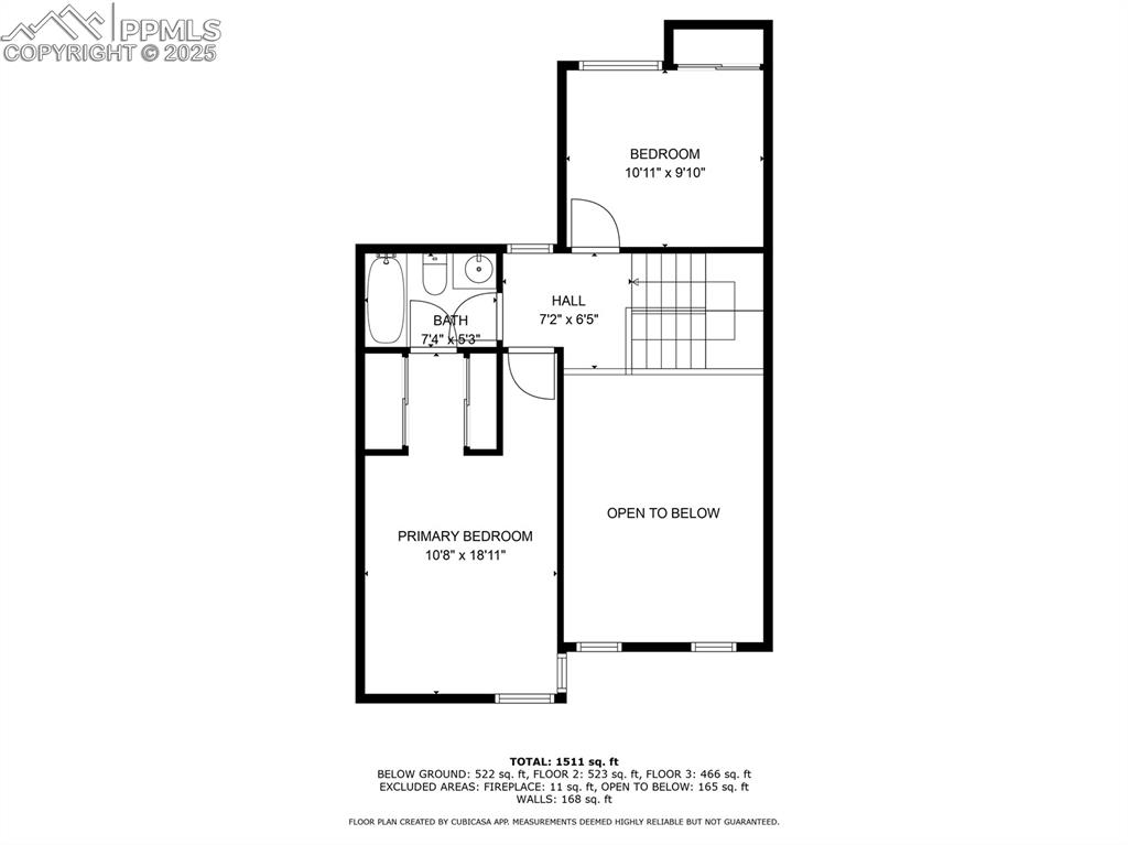 Image 41 of 48: View of room layout