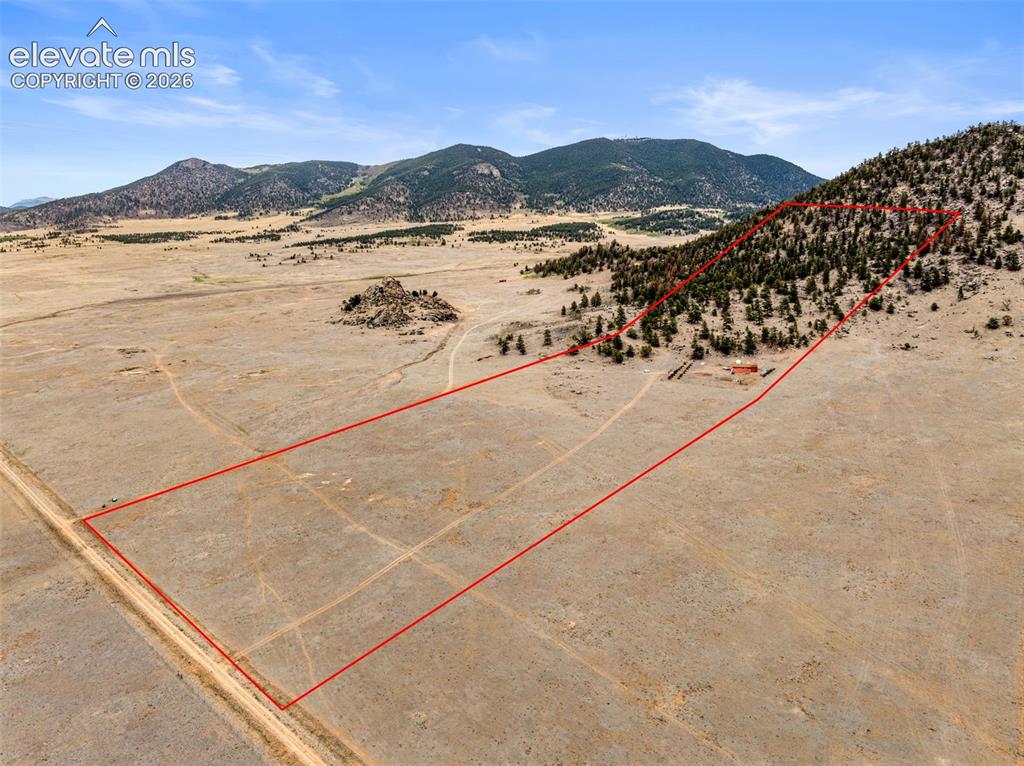 Image 30 of 33: Property Lines are Approximate and not a survey