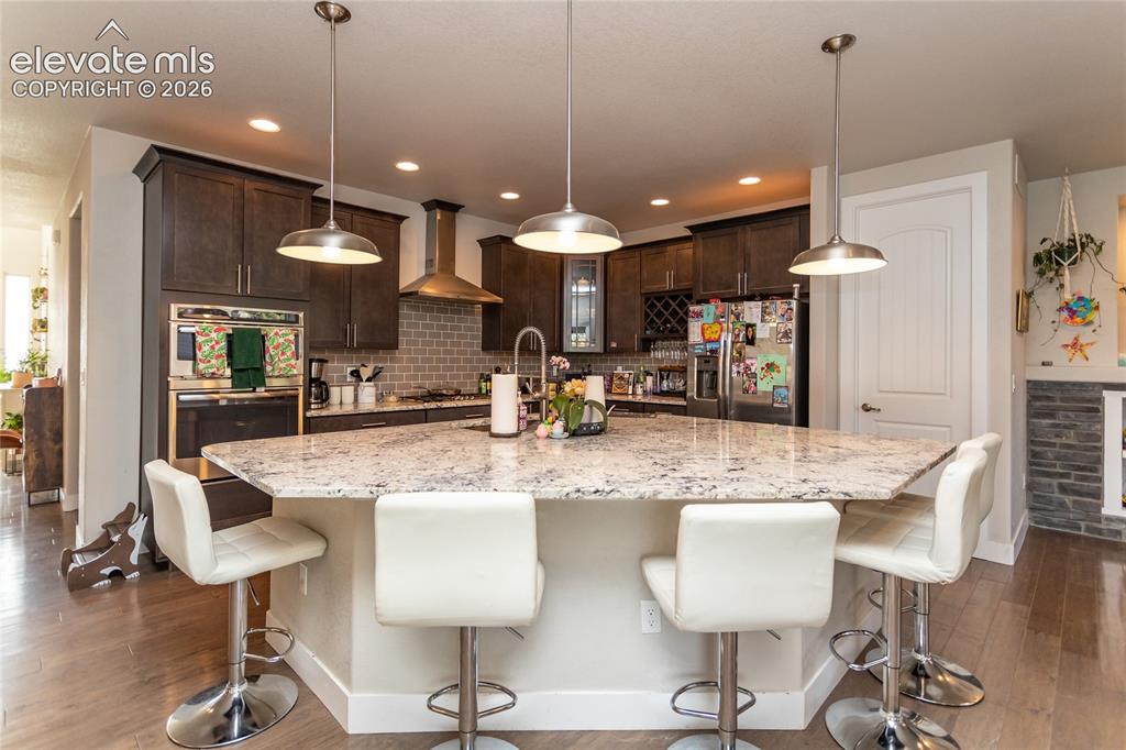 Image 8 of 45: Kitchen
