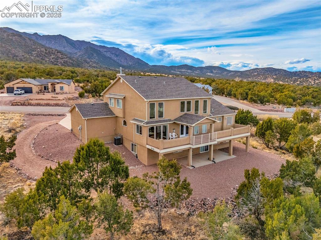 Image 46 of 50: Back of Structure