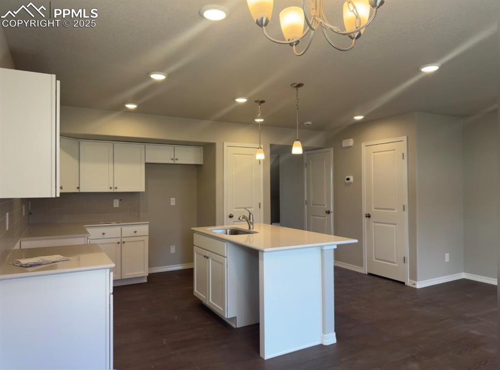 Image 4 of 13: Kitchen