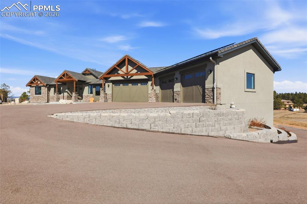 Image 3 of 50: Front of Structure