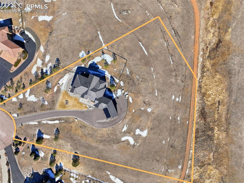 Image 43 of 50: Boundary lines shown for approximation only