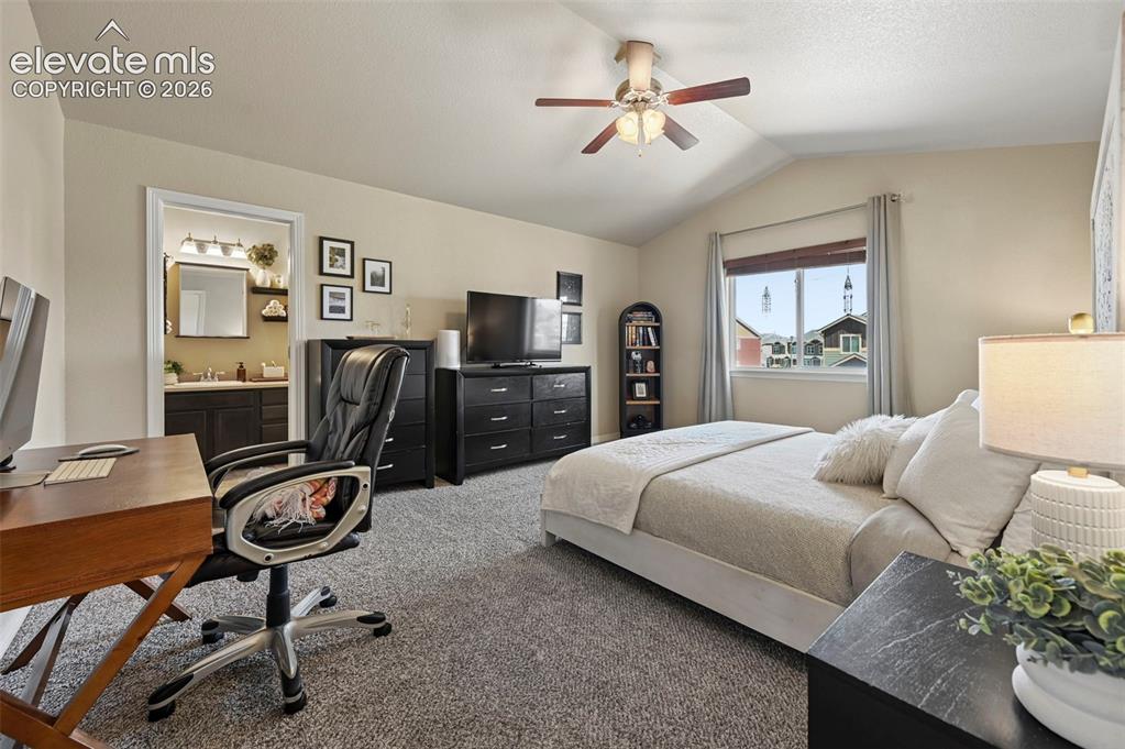 Image 19 of 43: Bedroom