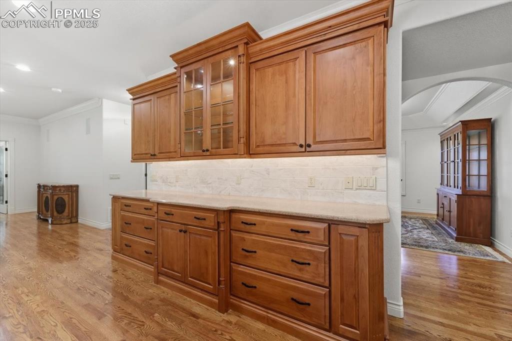 Image 15 of 50: Kitchen