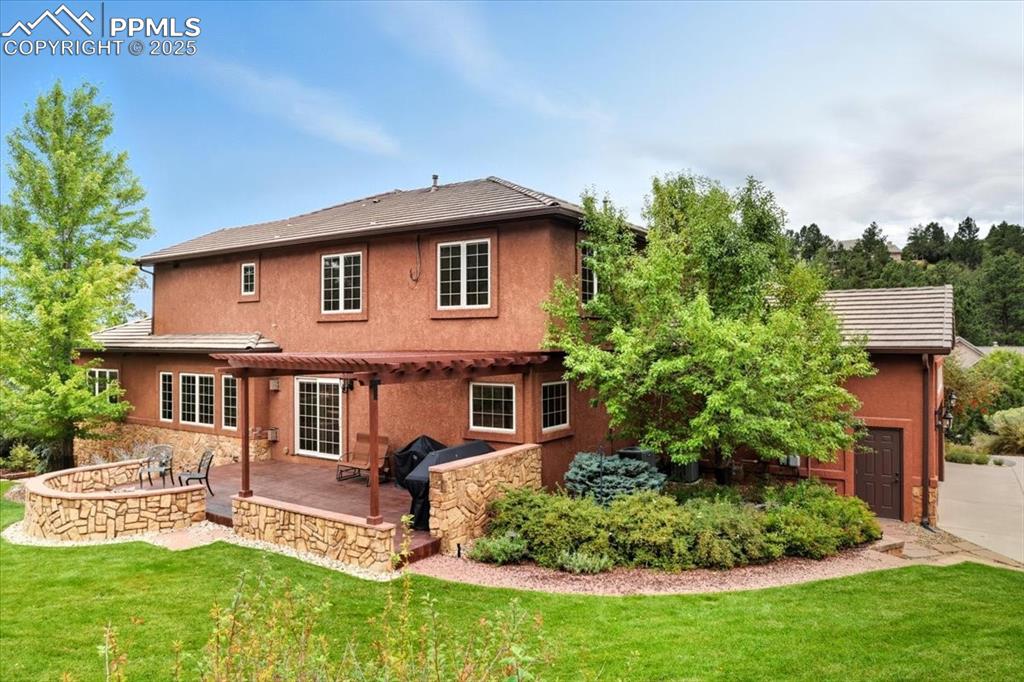 Image 45 of 50: Back of Structure