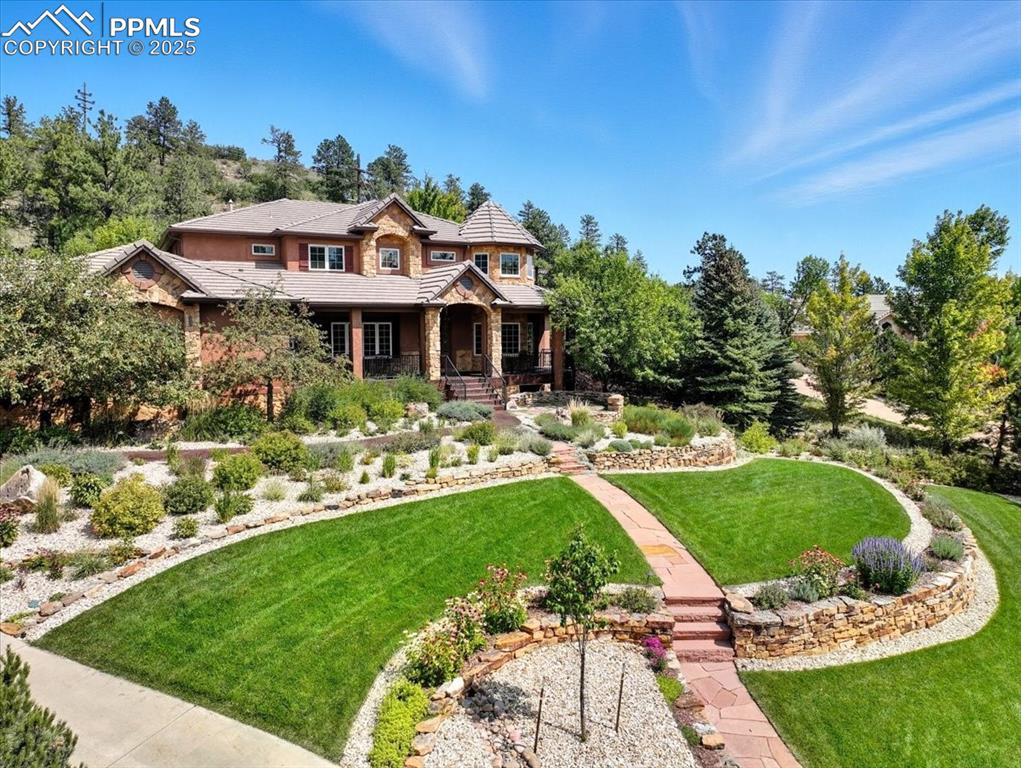 Image 7 of 50: Front of Structure