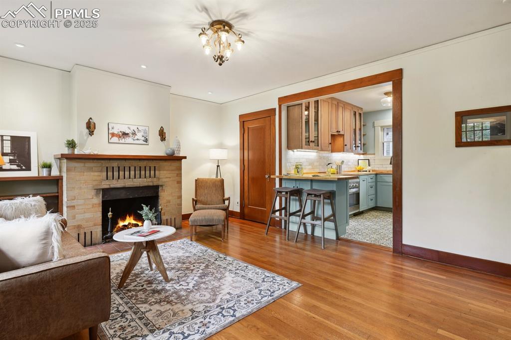 Image 31 of 49: living room and kitchen