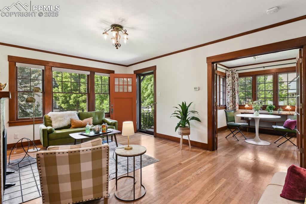 Image 6 of 49: Living Room