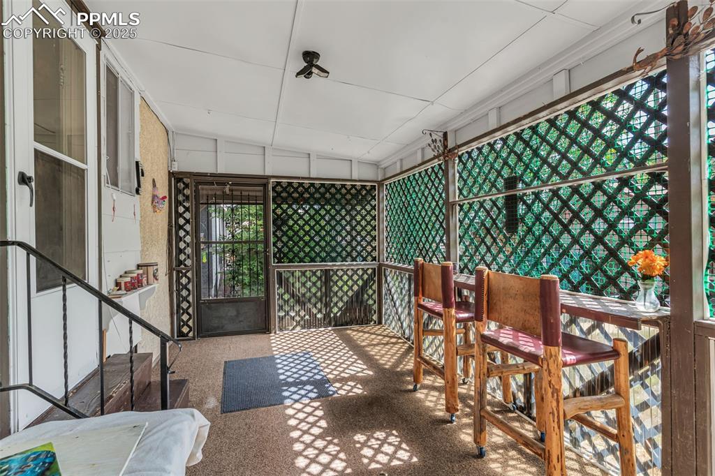 Image 17 of 22: Sun Room