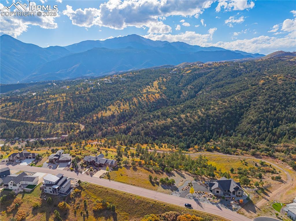 Image 17 of 19: Aerial to west