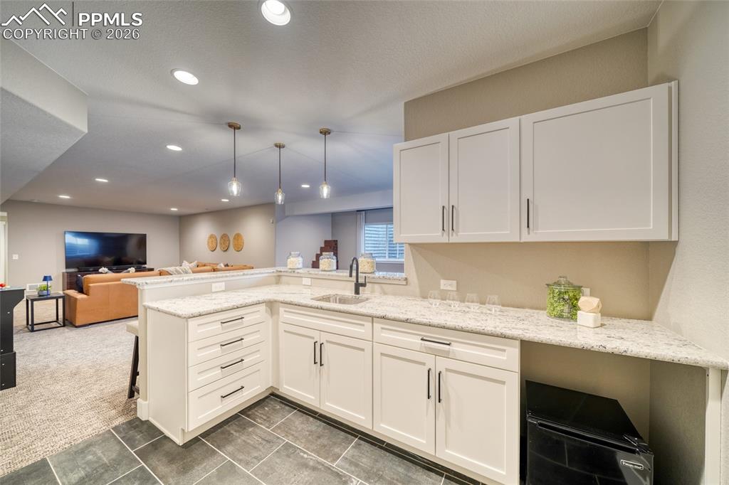 Image 43 of 50: Kitchen